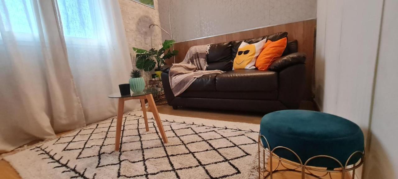 Cozy Apartment Close To Airport Понта-Делгада Екстер'єр фото